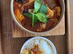 -昆明春城湖畔度假村