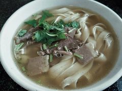 牛肉拉面-十二忠手拉面(五福店)
