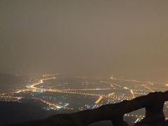 -鬼笑石后山停车场
