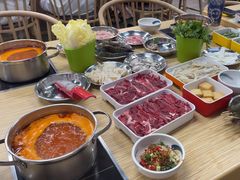 -杨老板·海鲜集市火锅·鲜切牛肉(中防万宝店)