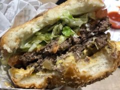 -The Habit Burger Grill 哈比特汉堡(爱琴海店)