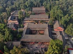 -峨眉山报国寺
