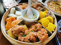 -黄桷树曹家私房菜(江与城店)