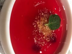 鲜火龙果冰粉-老佛爷铜炉蛙锅(海岸城店)