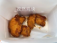 -必胜客(宝杨路宅急送店)