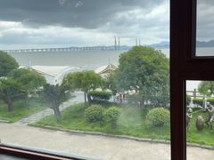 -鹰龙海畔度假酒店(咸祥店)