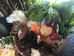 -湊湊火锅·茶憩(新中关购物中心店)
