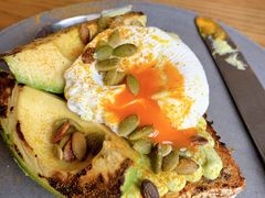 牛油果吐司-BOR Eatery(安福路店)