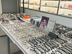 -潘多拉眼镜·蔡司依视路明月(潘家园店)
