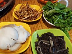 -毛毛老火锅(八年观音桥店)