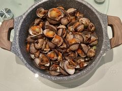 -鞍山大白鲨美食酒店