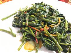 -量贩海鲜餐厅