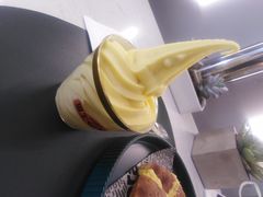 -猫王榴莲世家(三里屯SOHO商场店)