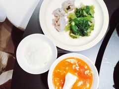 -鲸育宝宝月嫂(徐汇店)
