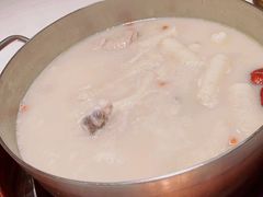 -洪氏嗨捞·猪肚鸡火锅(阳光天地店)
