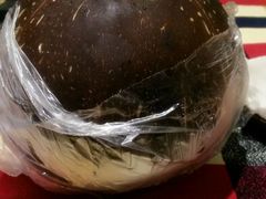 -志龙皇冠吃货椰子铺