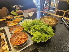 -臻牛烤肉