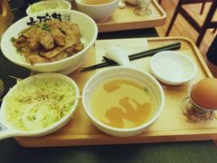 -熊吞·大碗丼烧肉饭(济宁万达广场店)