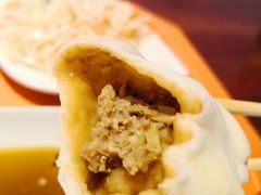 门墩肉包-石头门坎