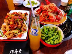 金汁蒜香龙虾-虾弄弄海派小龙虾·牛羊蝎子火锅