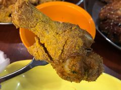 -BHC炸鸡(明洞总店)