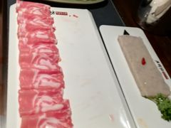 -老牌坊云南鱼豆花火锅(哈西万达店)