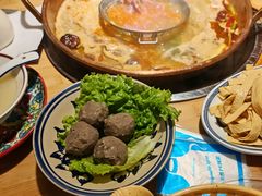 -洱火云南酸菜牛肉火锅(石景山当代商城店)