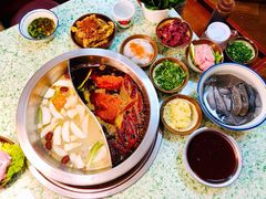 山城小酥肉-鸿姐老火锅(静安店)
