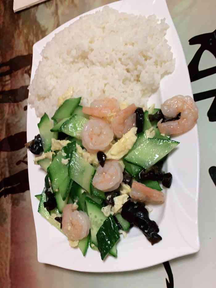 竹箫餐厅-"一份盖饭量真的很多,经常吃鱼香鸡丝盖饭,.