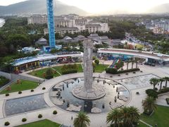 -亚龙湾中心广场