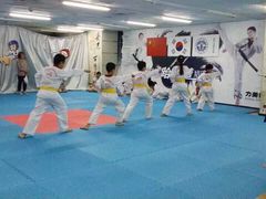 -力美健健身俱乐部(金碧店)