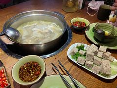 -芭缇沁园椰子鸡(中航紫金新天地店)