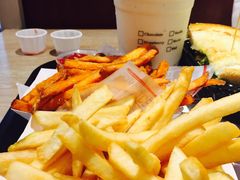 -The Habit Burger Grill 哈比特汉堡(爱琴海店)