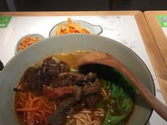 -百春原湖南牛肉粉(百联世纪店)