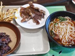 -成都诺亚8号酒店