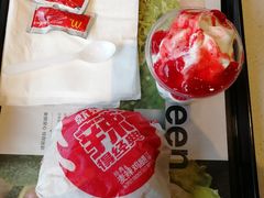 草莓新地-麦当劳(曲阳店)
