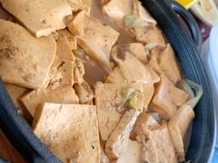 石板豆腐-北京龙庆四季香农家饭庄·灶台鱼·碳烤虹鳟鱼(龙庆峡店)