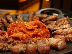 杨平脆脆五花肉-양평식당·杨平食堂(华贸店)