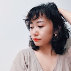 -BULB STUDIO 巴柏明星发型工作室