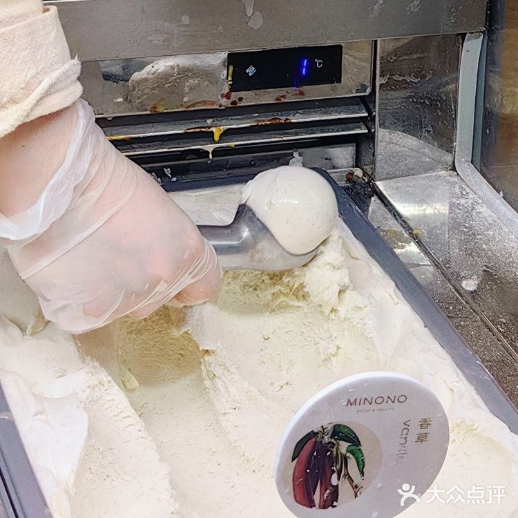 今日采访万象城新星“米糯糯”