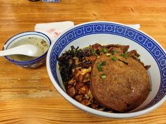 -沪西老弄堂面馆(定西路店)