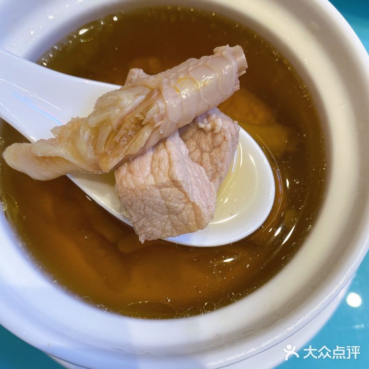 一口鸡肉三口饭鸡小煖美食