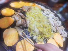 -海花锅盖烧烤店(怡馨家园店)