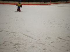 -乔波室内滑雪场