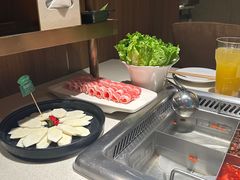 -海底捞火锅鲜切牛肉主题店(长寿路店)