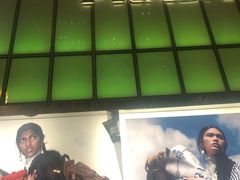 -PRADA普拉达(仁恒置地店)