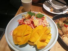 越式芒果鲜虾沙律-米纸越南小馆(金鹰世界店)