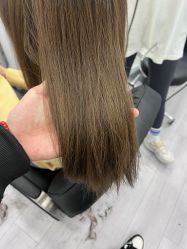 -LILI·HAIR SALON理理造型