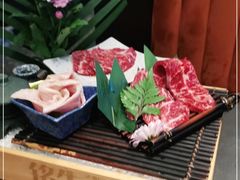 -铭牛烧肉·和牛海鲜自助(高新月牙湖店)
