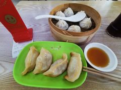 -珊珊小笼馆(仙霞路店)